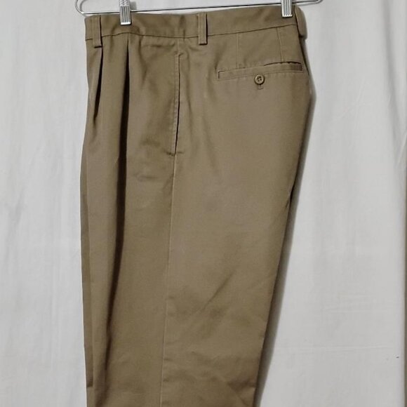 NEW-DUCKERS-40" X41" CLASSIC FIT/DARKER BEIGE - Picture 3 of 4